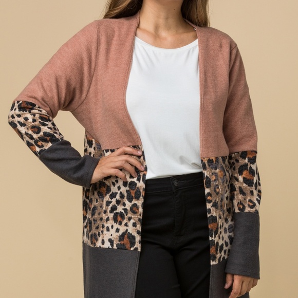 ONLY 1 LEFT! Color Block leopard cardigan-plus - Picture 1 of 6